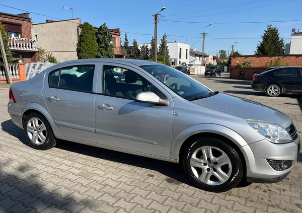 Opel Astra cena 8000 przebieg: 172000, rok produkcji 2008 z Dukla małe 79